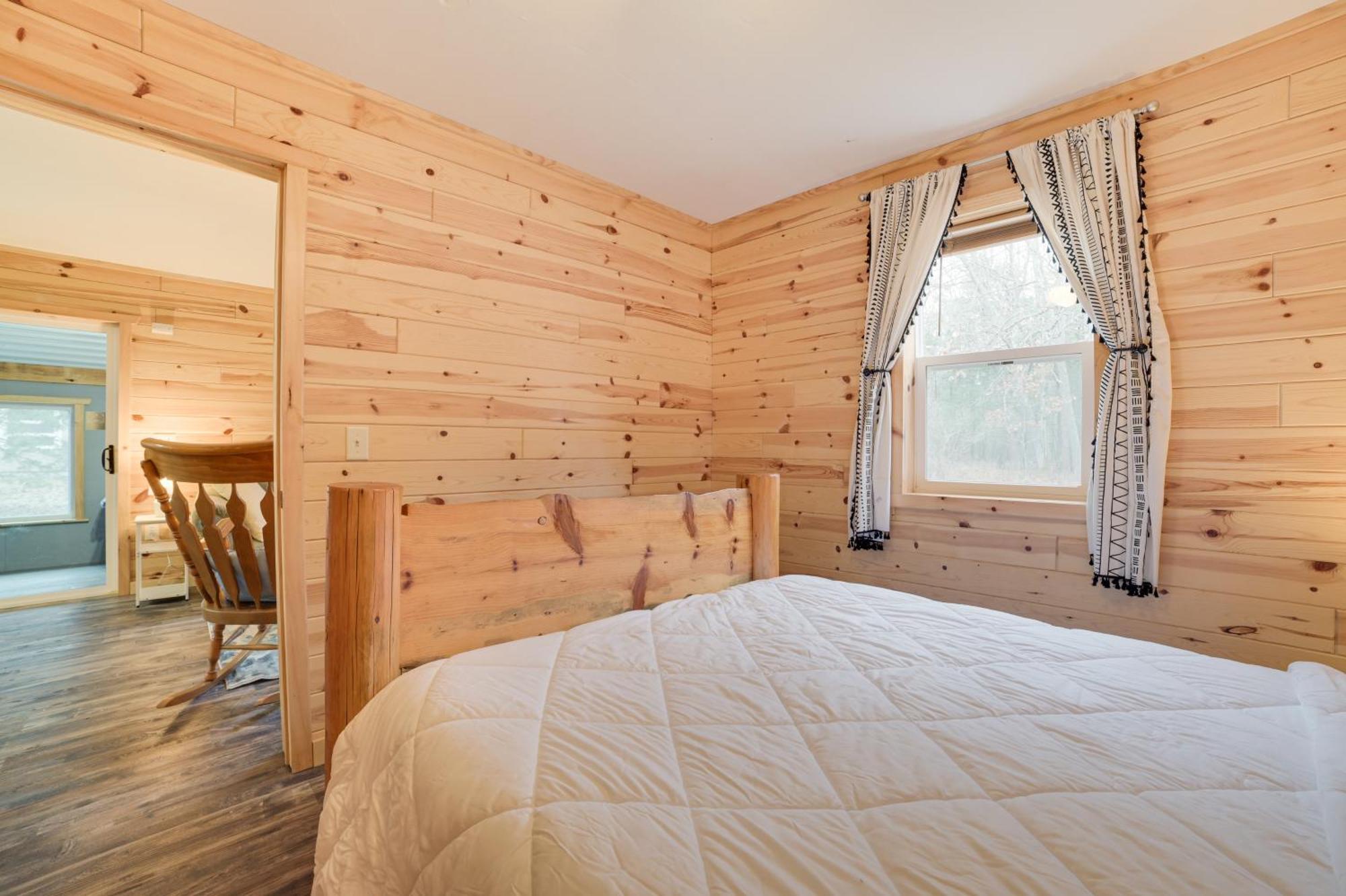 Scenic Evans Hideaway Steps To Lake Huron! Oscoda Εξωτερικό φωτογραφία